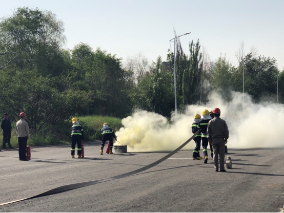 青海物產物資配送有限責任公司&ldquo;安全生產月啟動儀式&rdquo;及&ldquo;消防安全應急演練&rdquo;